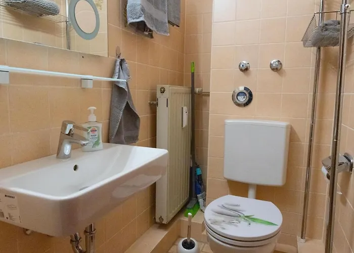 Nette 1 Zimmerwohnung In شقة *